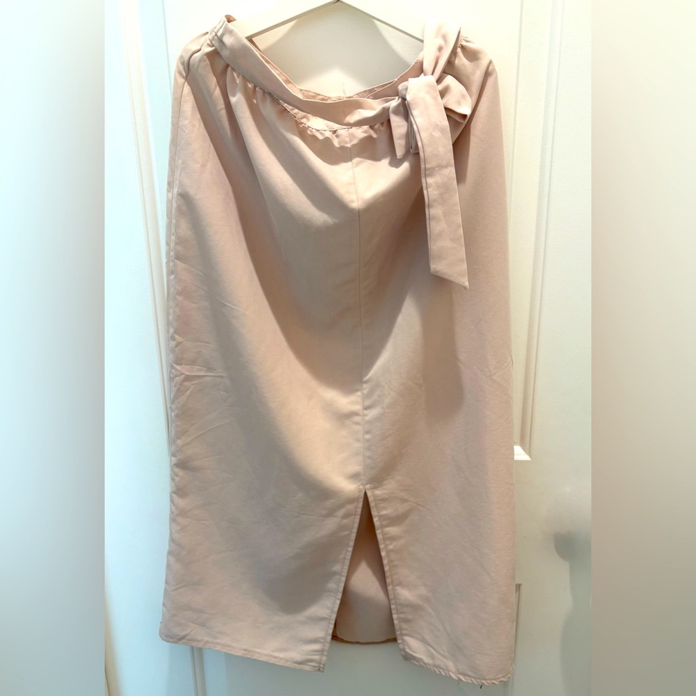 American apparel Elegant Skirt with Bow sise S
